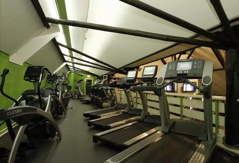 Hotelli Appartementen Klaver Vier