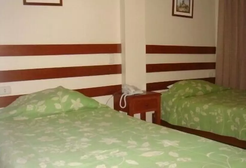هتل Begonias   Chiclayo