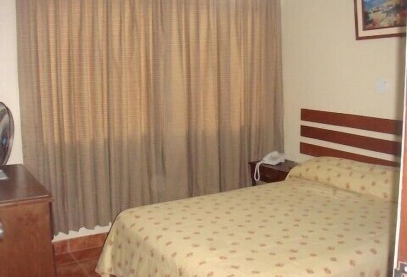 هتل Begonias   Chiclayo