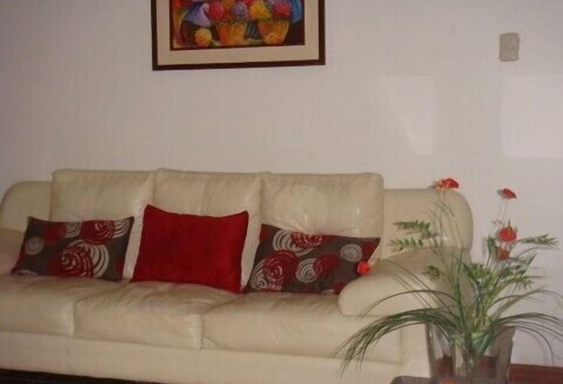 هتل Begonias   Chiclayo