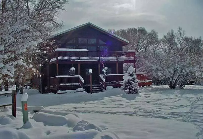 Hotelli Buffalopeaks Lodge