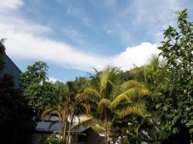 Hotelli Chanchamayo Inn