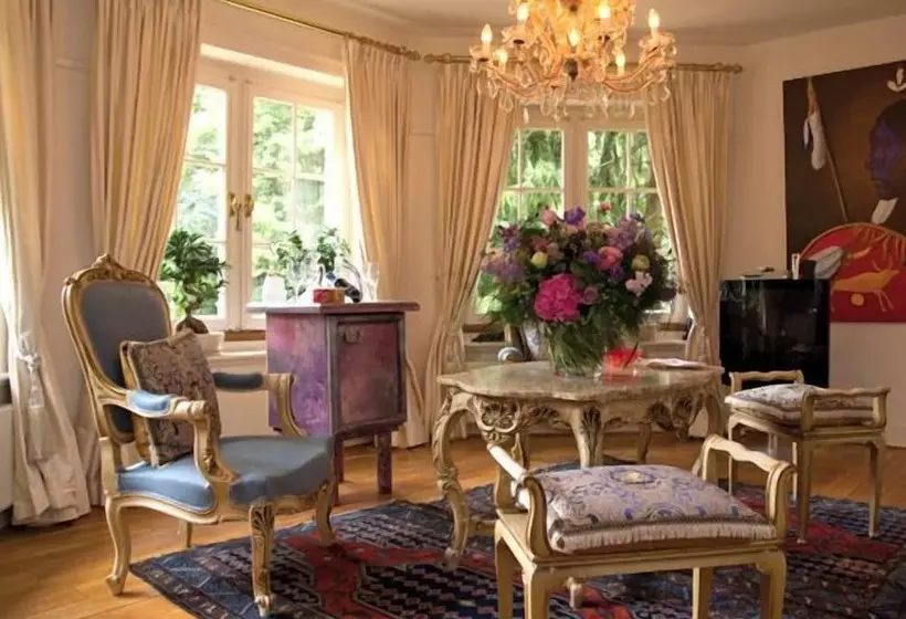 Hotelli Huize Rustoord