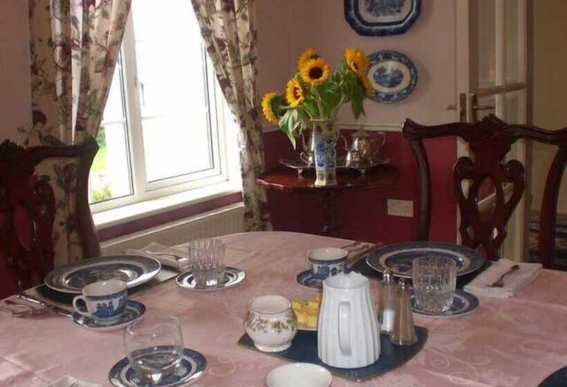 Отель Kilbora B&b