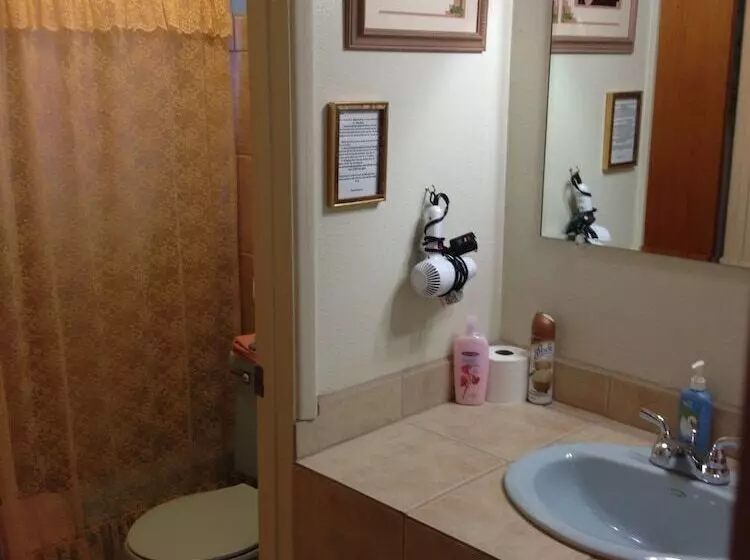 Hotelli Mountain Haven Inn