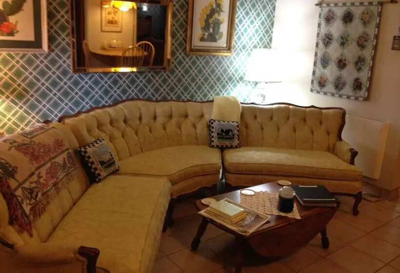 Hotelli Mountain Haven Inn