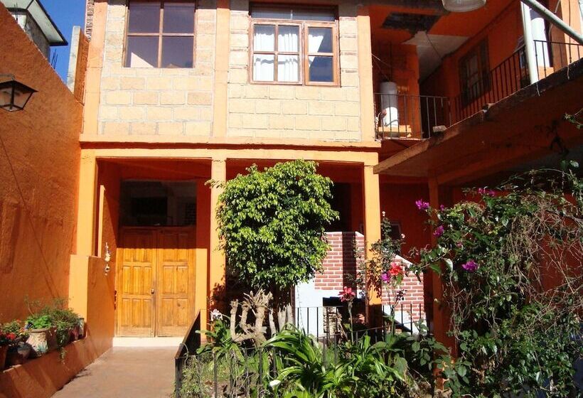 فندق Posada Familiar 16 De Septiembre