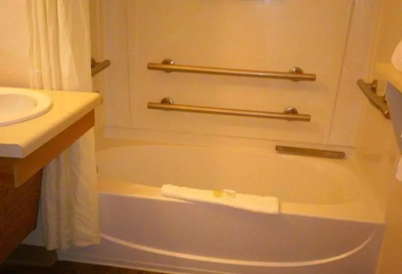 Hotelli Stay Lodge Thomasville Nc