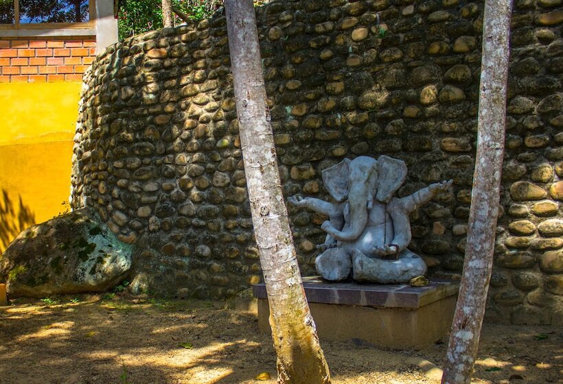 هتل Yacumaman Sanctuary