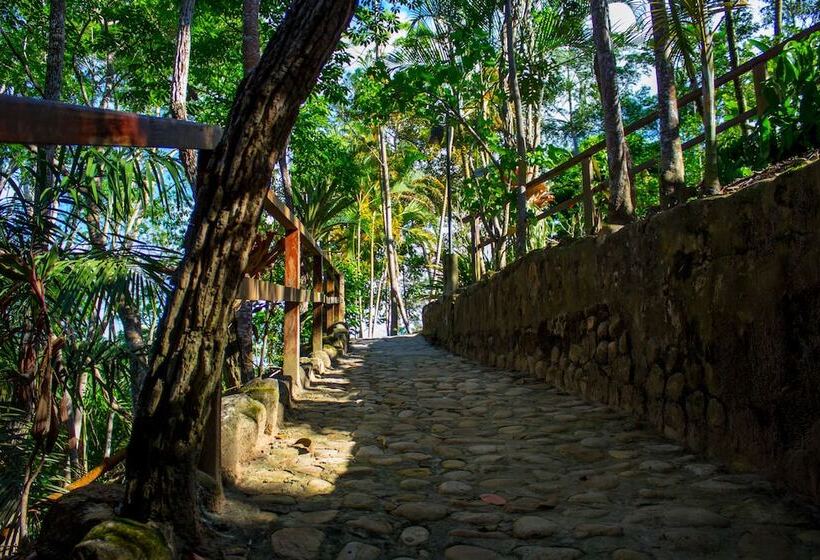 هتل Yacumaman Sanctuary