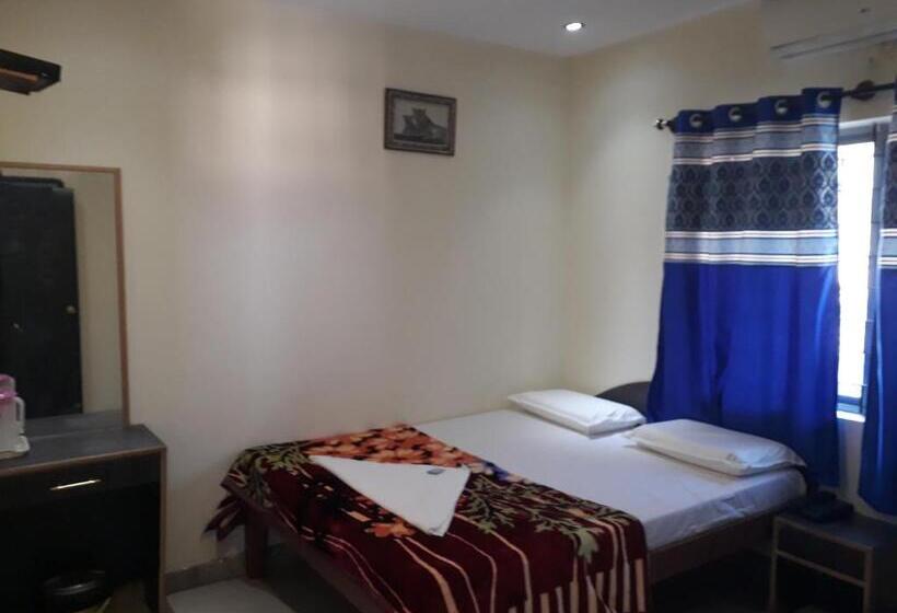 Hotel Bluemoon Residency