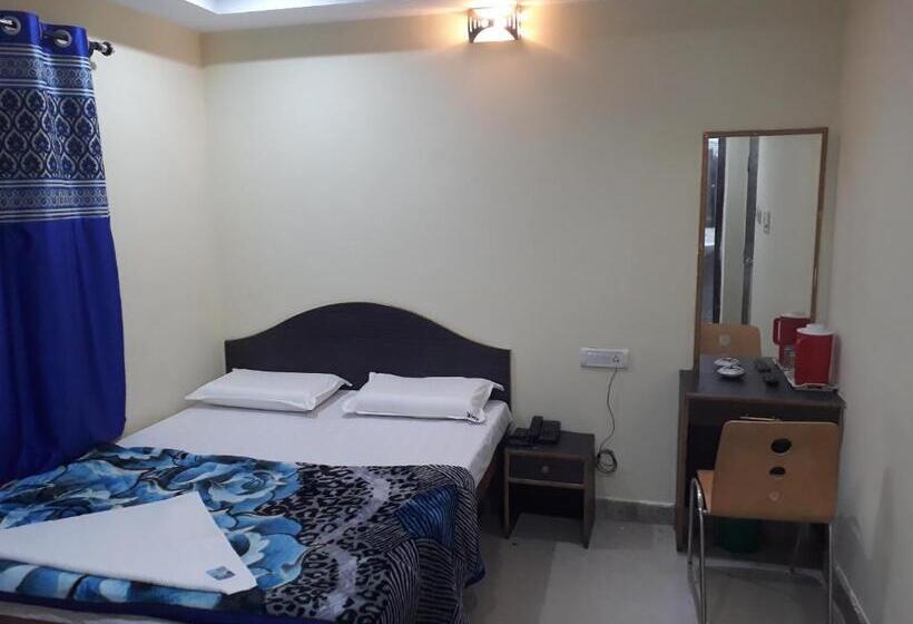 Hotel Bluemoon Residency