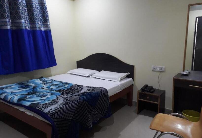 Hotel Bluemoon Residency