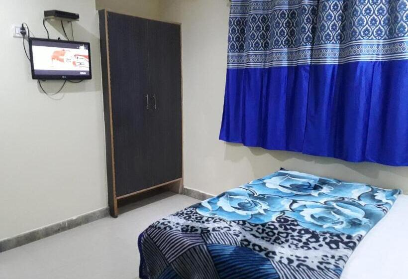 Hotel Bluemoon Residency