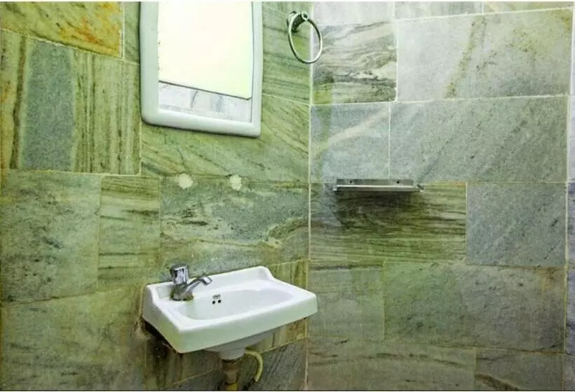 Hotelli Parag, Gurdaspur Road, Pathankot