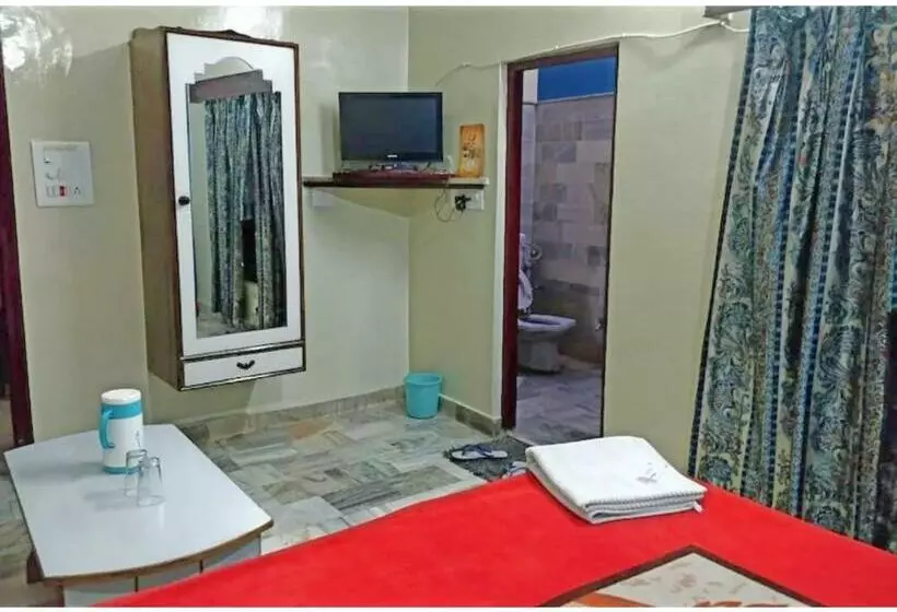 Hotelli Parag, Gurdaspur Road, Pathankot