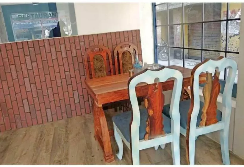 Hotelli Parag, Gurdaspur Road, Pathankot