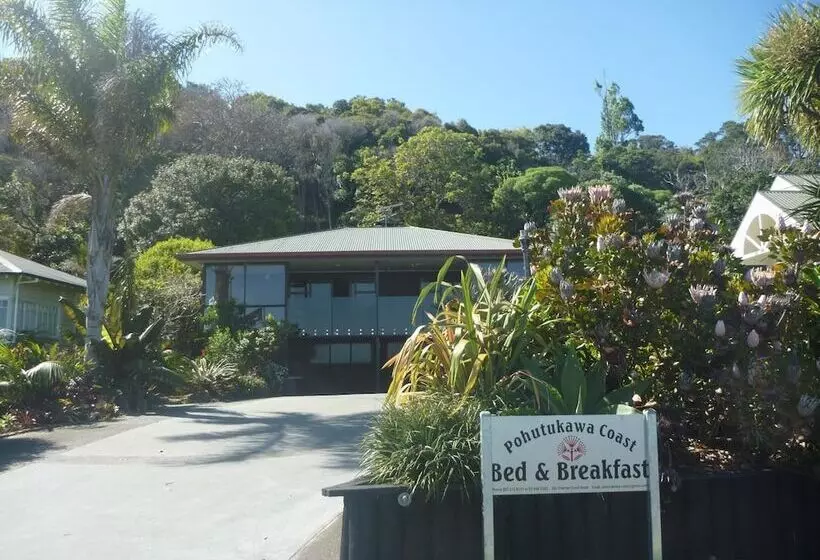 Hotelli Pohutukawa Coast Bnb