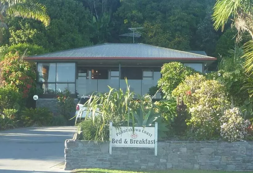 Hotelli Pohutukawa Coast Bnb