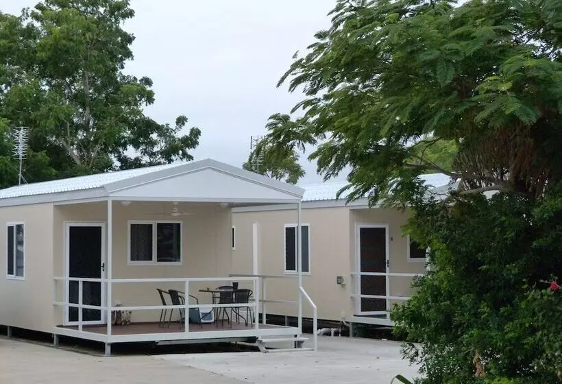 Hotelli Charters Towers Tourist Park