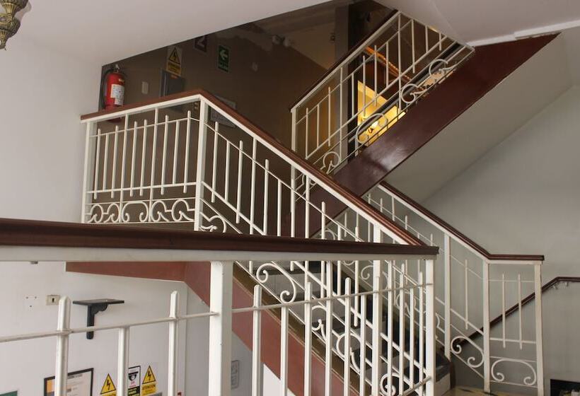 酒店 Emperador Terraza