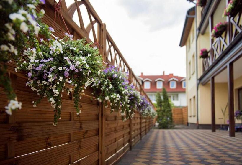 בית מלון כפרי Villa Andalucia Spa & Leisure