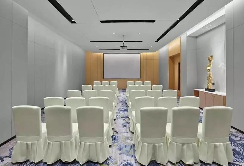 ホテル Hilton Garden Inn Anshan Haicheng