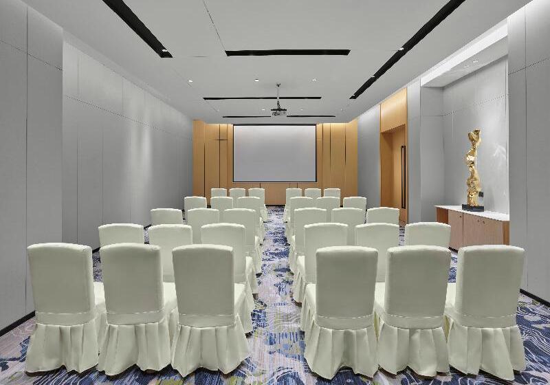 בית מלון כפרי Hilton Garden Inn Anshan Haicheng