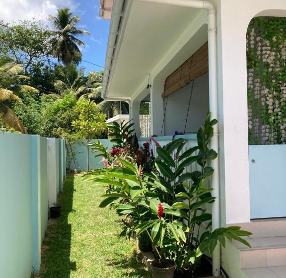 هتل La Villa Therese