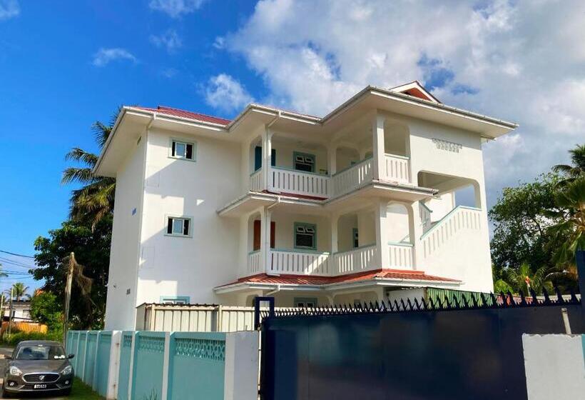 هتل La Villa Therese