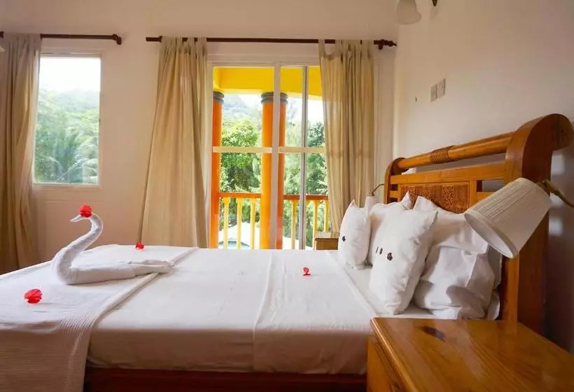 هتل La Villa Therese