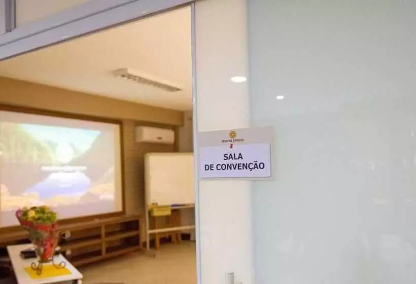 ホテル Pousada Reserva Penedo