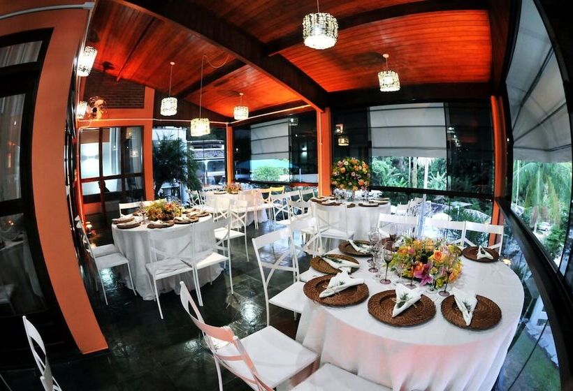 فندق Pousada Reserva Penedo