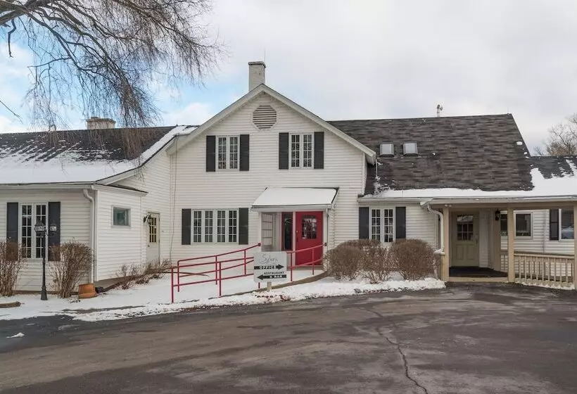 Hotelli Sybaris Pool Suites Mequon