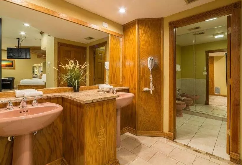 Hotelli Sybaris Pool Suites Mequon