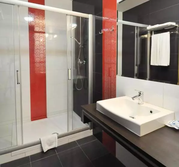 ホテル Chabrowy Dworek