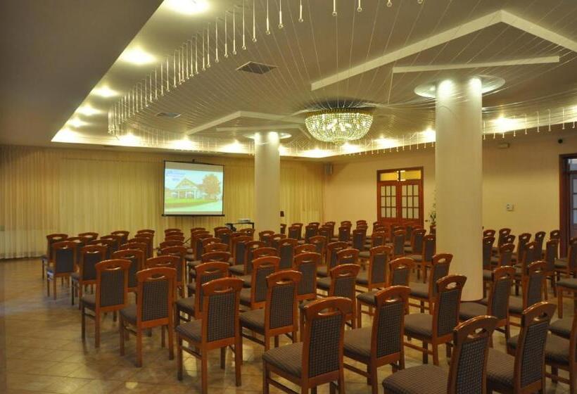 فندق Chabrowy Dworek