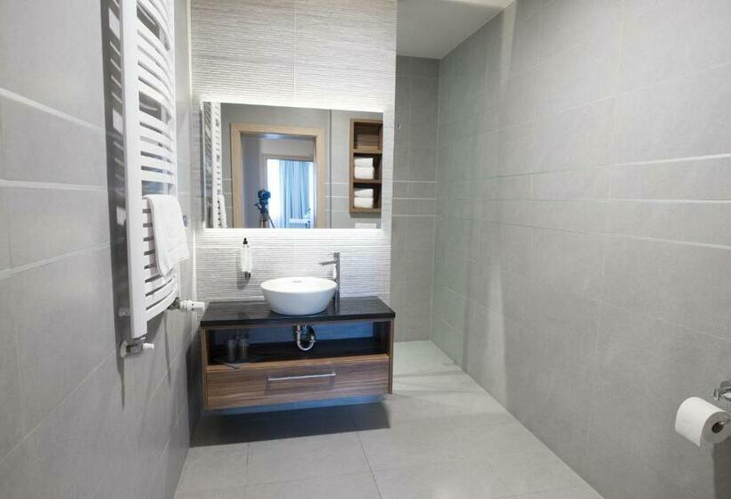 ホテル Restauracja Piwnica Rycerska