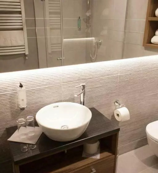 Hotelli Restauracja Piwnica Rycerska