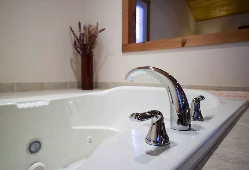 Hotelli Stowe Cabins In The Woods