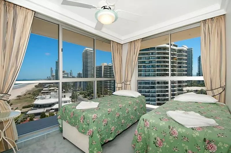 Beachside Tower Apartments