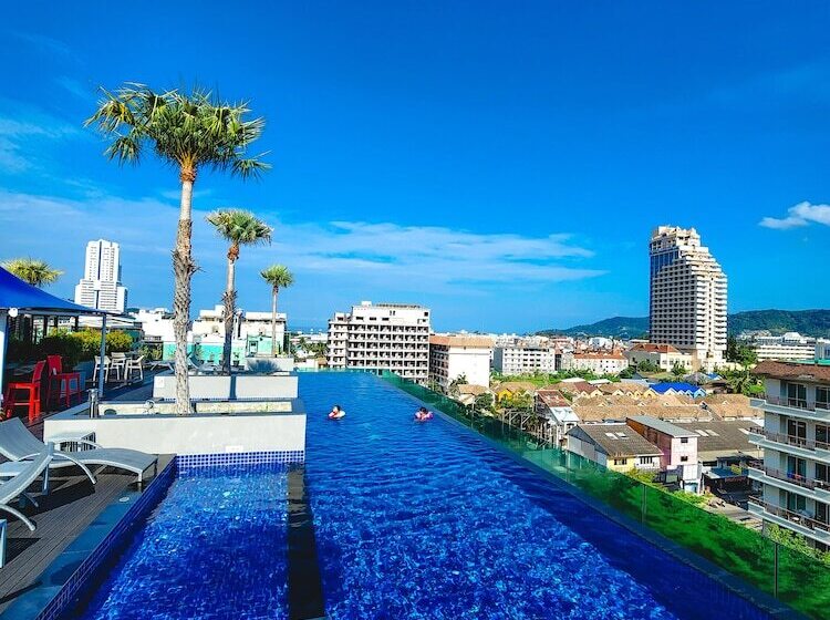 בית מלון כפרי Best Western Patong Beach