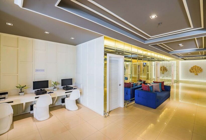 בית מלון כפרי Best Western Patong Beach