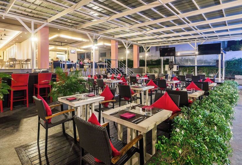 בית מלון כפרי Best Western Patong Beach