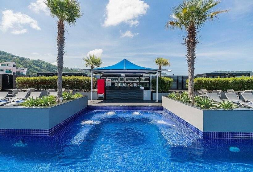 בית מלון כפרי Best Western Patong Beach