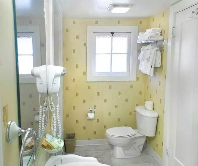 酒店 Buffalo Bill Cabin Village