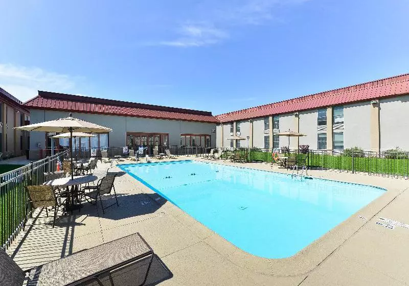 酒店 Buffalo Bill Cabin Village