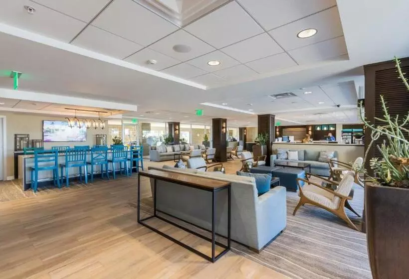 Hotelli Carlsbad Seapointe Resort