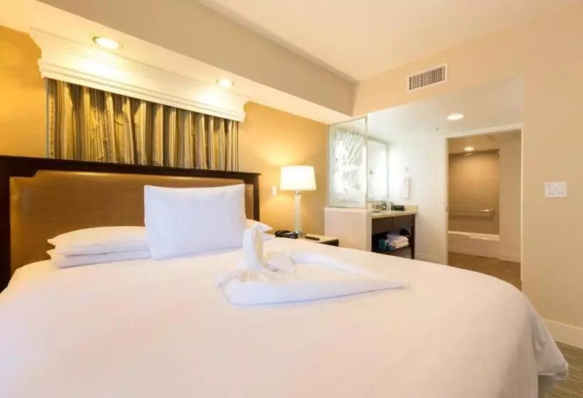 Hotelli Carlsbad Seapointe Resort
