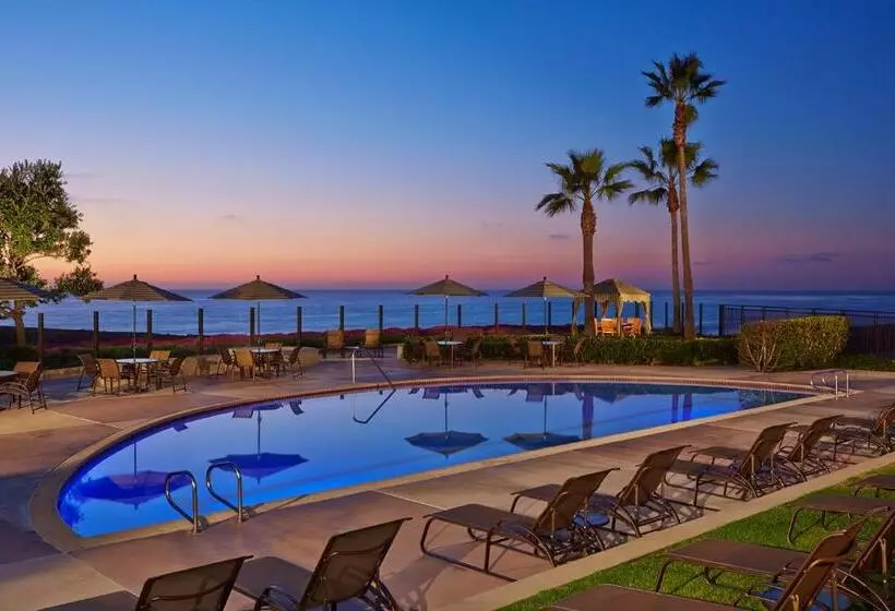Hotelli Carlsbad Seapointe Resort